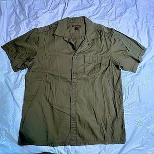 Northwest Territory Khaki Green Casual Button Down Shirt Size Large